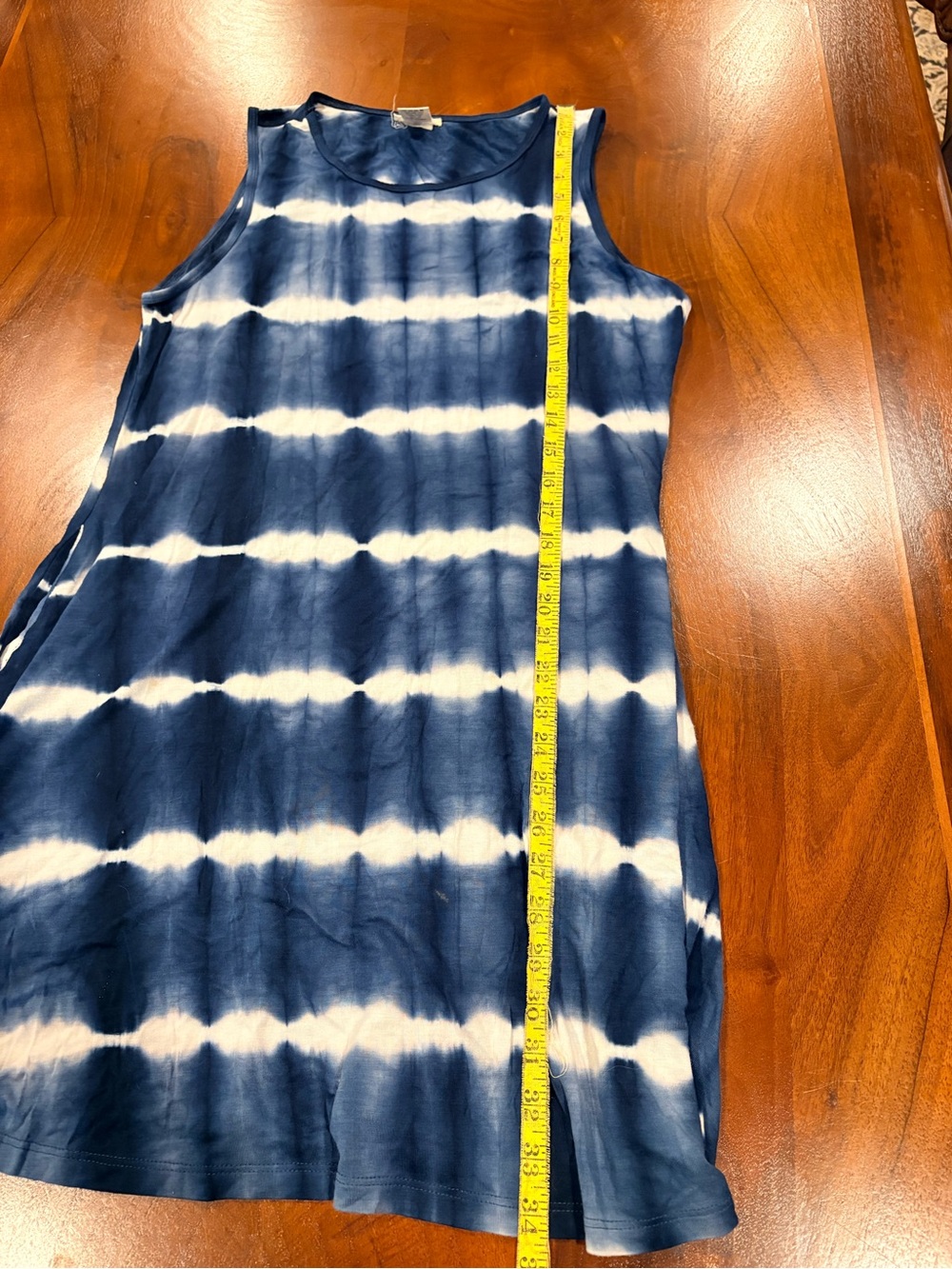 Yelete Navy and White Tie-Dye Sleeveless Mini Dress, size M - Picture 4 of 4